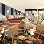 Adagio Center Aparthotel 4*