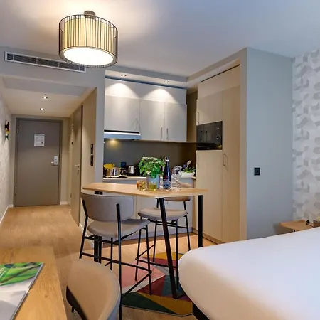 Adagio Center