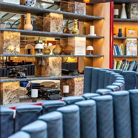 Adagio Center Hotel 4*