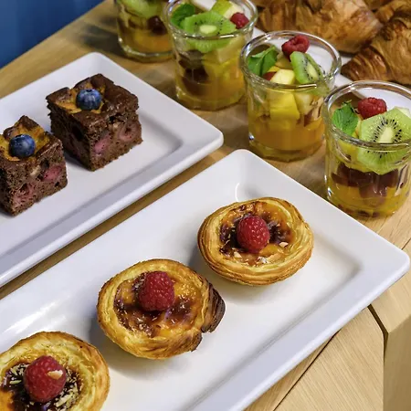 Adagio Center 아파트호텔