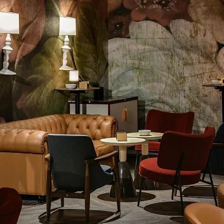 Aparthotel Adagio Center 4*