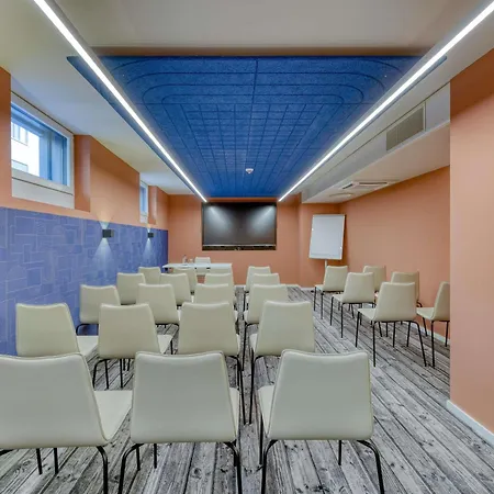 Adagio Center