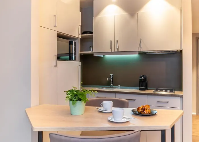 Ξενοδοχείο με διαμερίσματα Adagio Center 4*