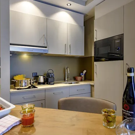 Adagio Center Ξενοδοχείο με διαμερίσματα 4*