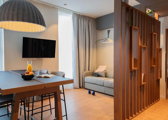 公寓式酒店 Adagio Center 4*