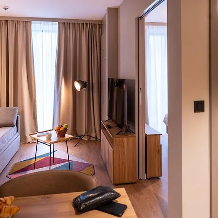 Adagio Center מלון דירות