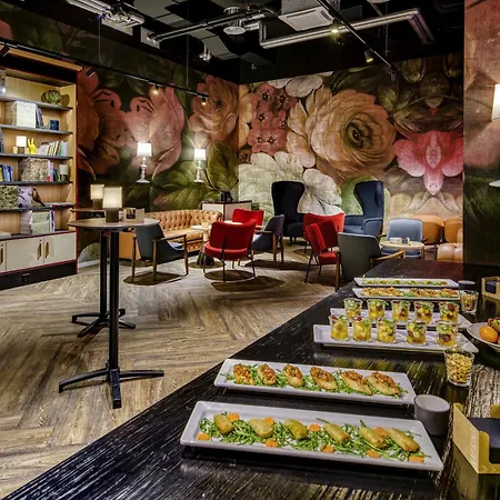 Adagio Center מלון דירות 4*